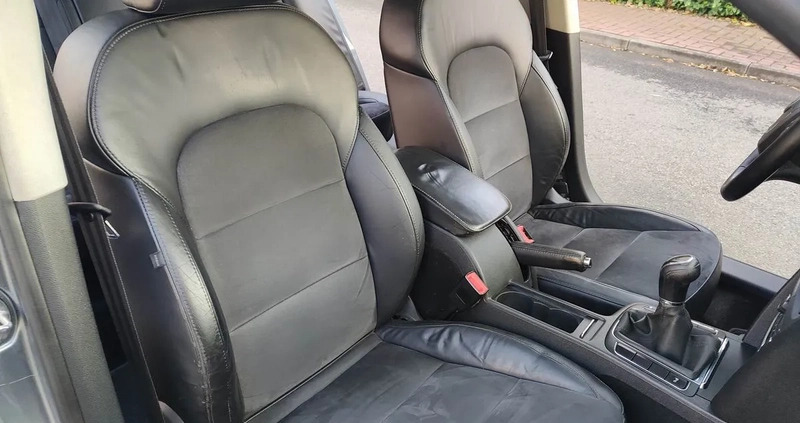 Skoda Superb cena 29900 przebieg: 208000, rok produkcji 2011 z Płock małe 704
